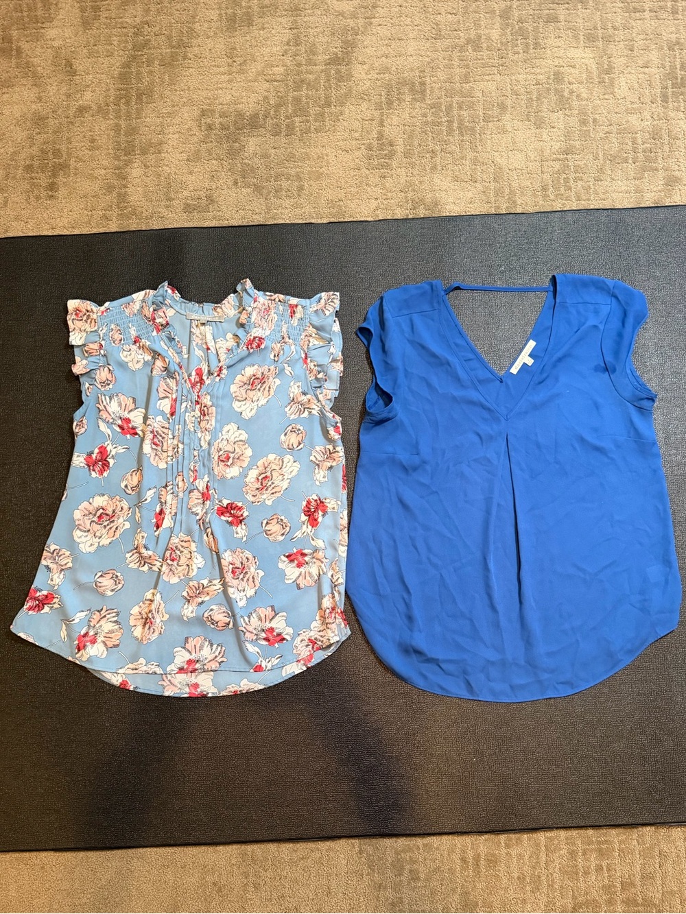 Daniel Rainn  Floral Ruffle Sleeve & Royal Blue V-Neck Top Medium